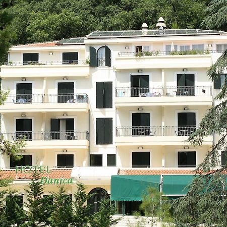 Petrovac Hotel Danica מראה חיצוני תמונה