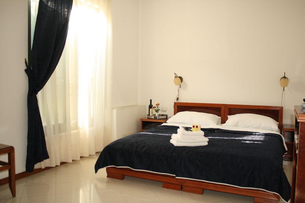 Petrovac Hotel Danica מראה חיצוני תמונה